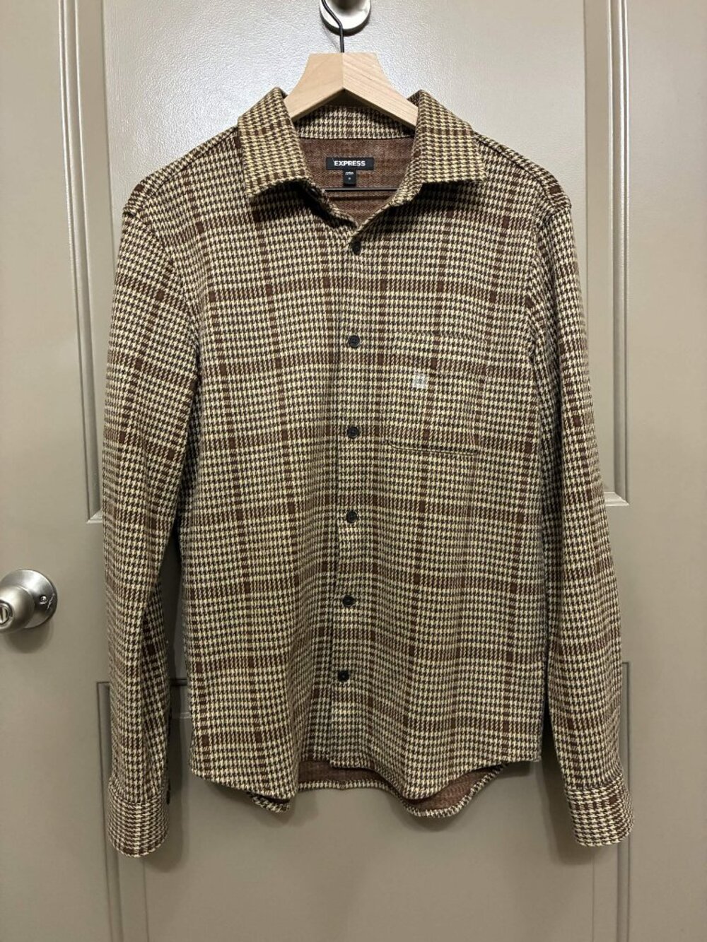 Express Men's Houndstooth Brown Yellow Plaid Flannel Button Down Shirt